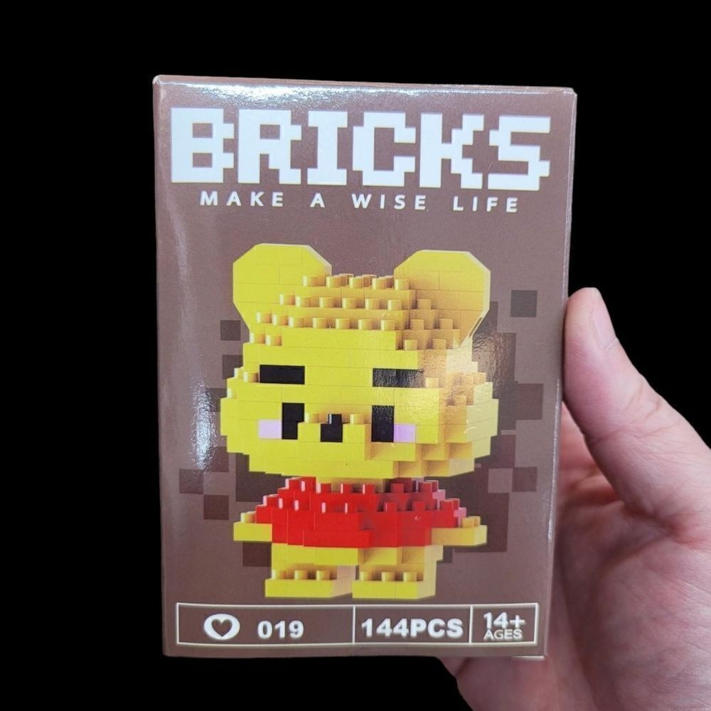 Brand New Disney Winnie The Pooh Bricks Lego Figure